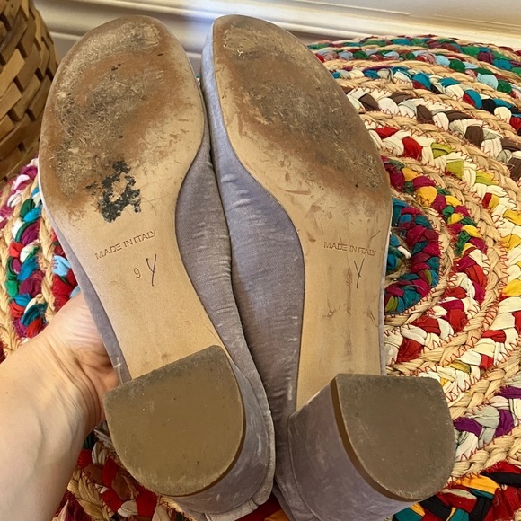 Everlane Soft Gray Velvet Women's Heeled Flats - Picture 7 of 7